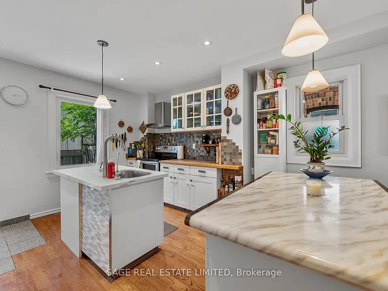 1084 Pape Ave — Photo 8