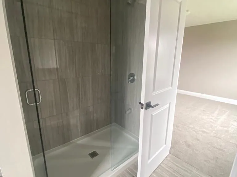 212 Woodbine Ave — Photo 12