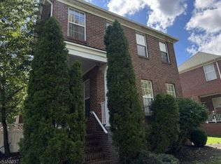 10 Park Sq, Metuchen, NJ 08840