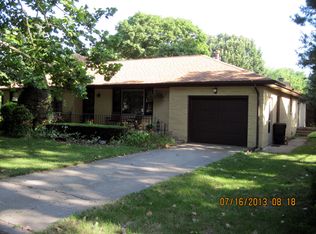 1006 Broadmoor Dr, Champaign, IL