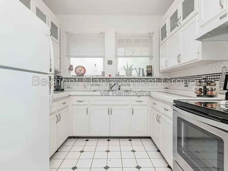 430 Cathcart Ave #3 — Photo 4