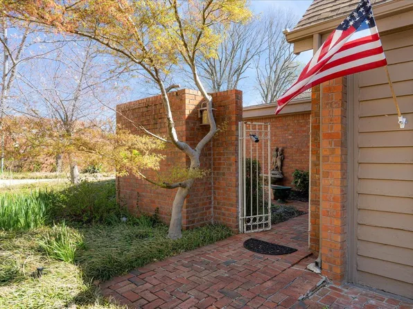 1548 Cherry Park Dr, Memphis, TN 38120