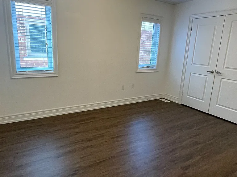 8 N Jericho Ave — Photo 13