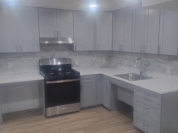 4th image of 6 Marion Ave #B