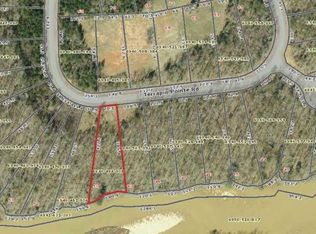 513 Terrapin Pointe Rd, Hodges, SC 29653