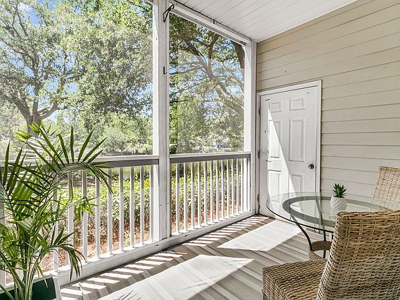 4th image of 1575 Cambridge Lakes Dr #104E