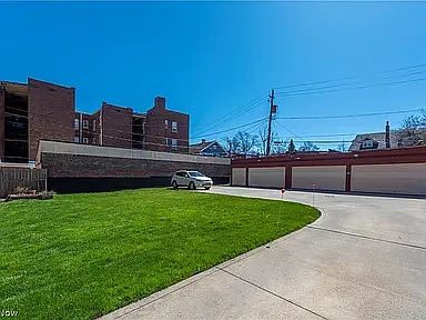 14915 Lake Ave #2 — Photo 52