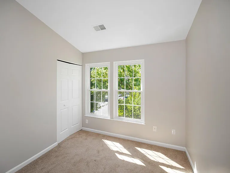 9705 Becker Ct — Photo 15