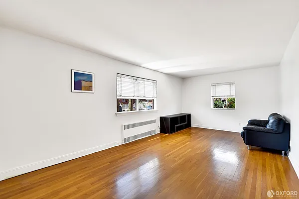 Rented by Oxford Property Group | media 11