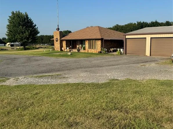 61324 N 2310th Rd, Seiling, OK 73663