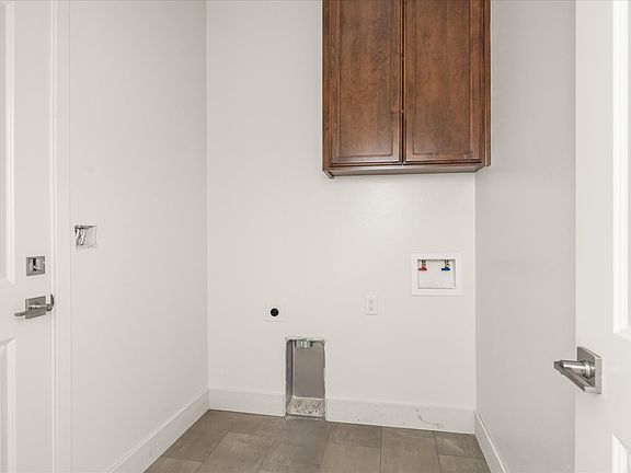 5th image of 40500 Bollinger Pl #A & B