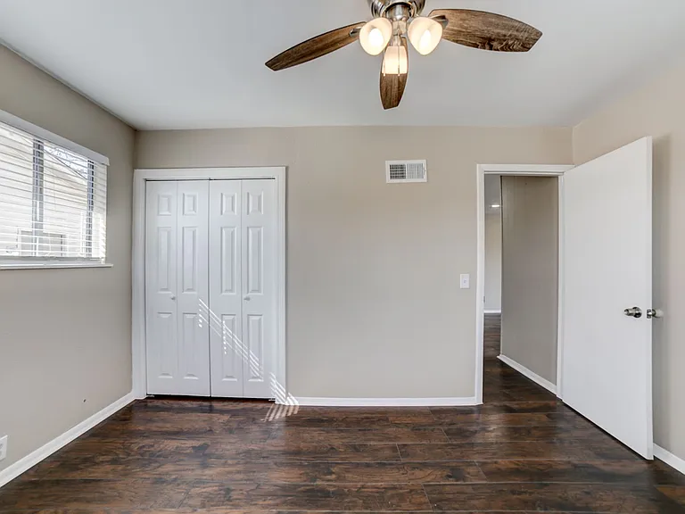 2120 S Main St — Photo 2