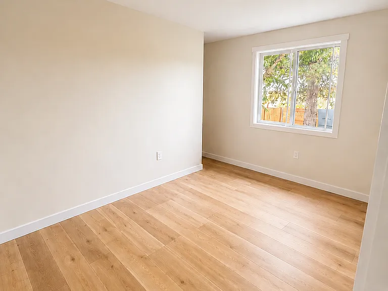 9411 S 200th St — Photo 5