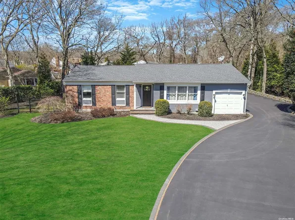 143 Granny Road, Farmingville, NY 11738