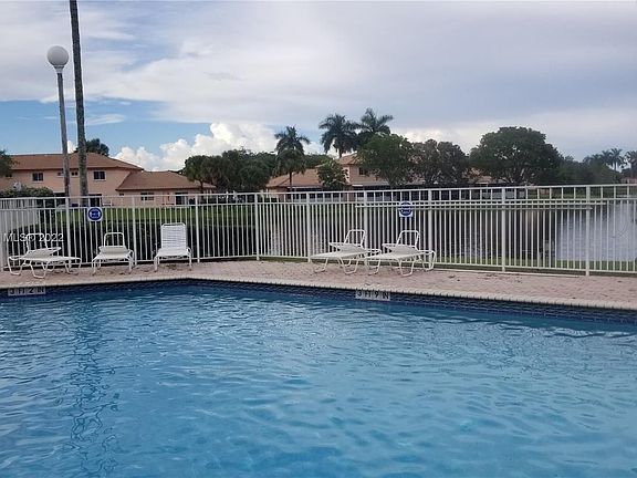 3rd image of 855 NW 208th Cir #855