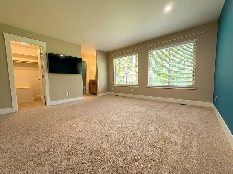 20611 SE 135th St — Photo 5