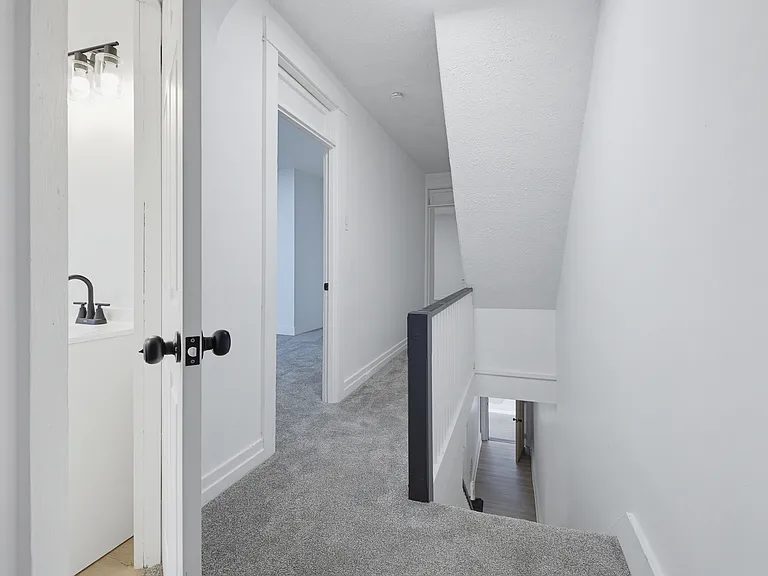 340 E Frederick St — Photo 19