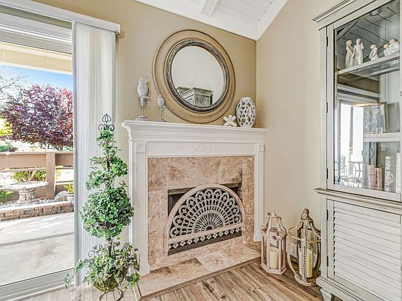 5th image of 6094 Montgomery Ct