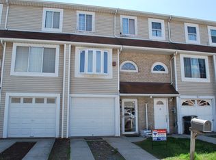 44 Benjamin Dr, Staten Island, NY 10303
