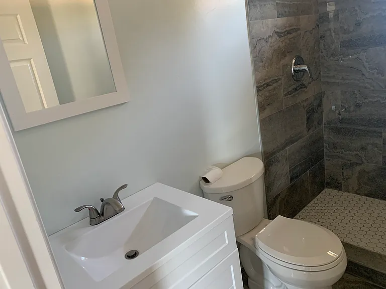 3413 Helix St — Photo 9
