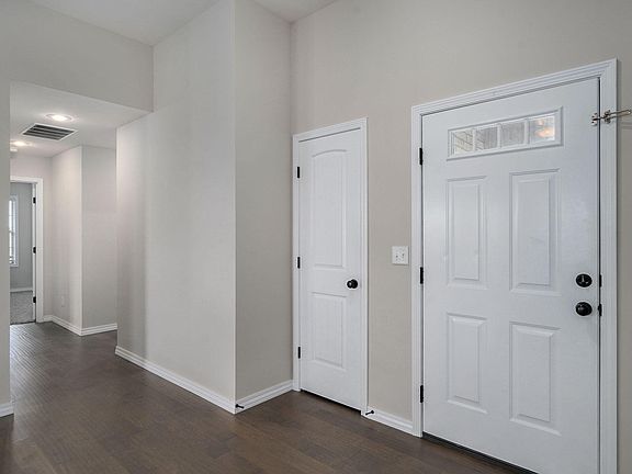 5th image of 664 N Montego Street
