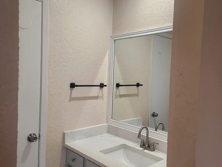 3712 Hulen Park Cir — Photo 16