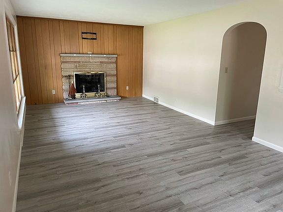 2nd image of 930 Hale Ave