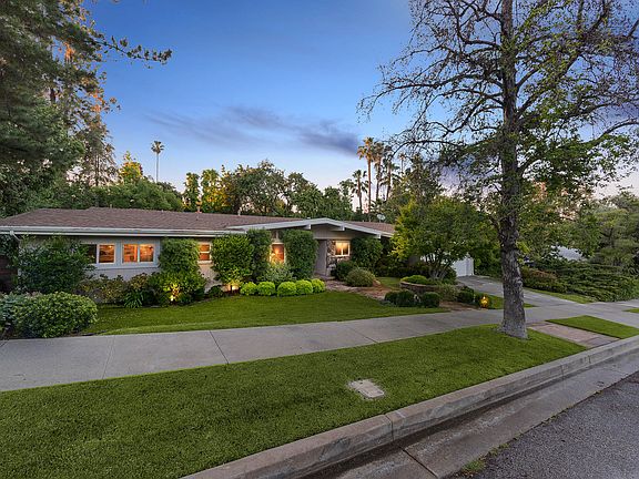 2nd image of 4441 Azalia Dr