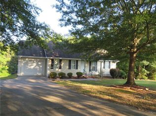 573 Dry Creek Rd, Cedartown, GA 30125