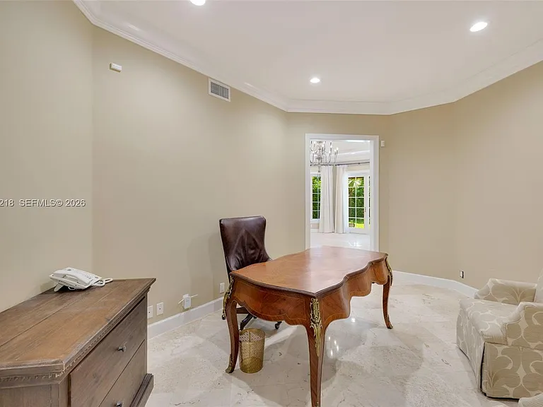 6905 SW 75th Ave — Photo 33