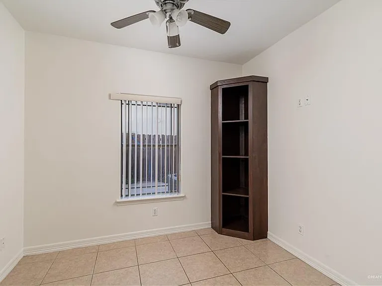 1307 W Fig Ave #B — Photo 8
