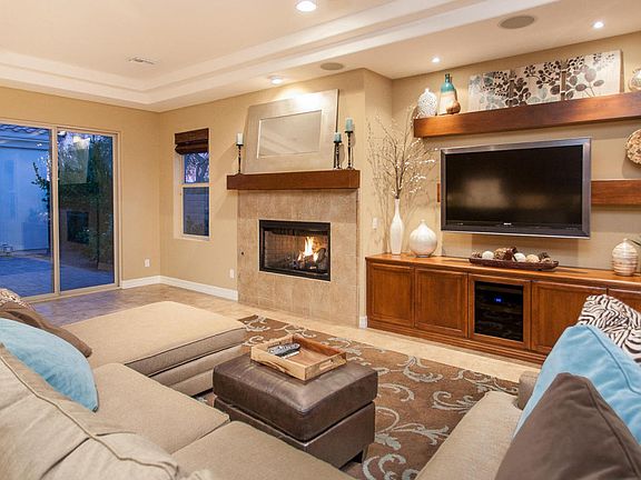 3rd image of 5325 E Hallihan Dr