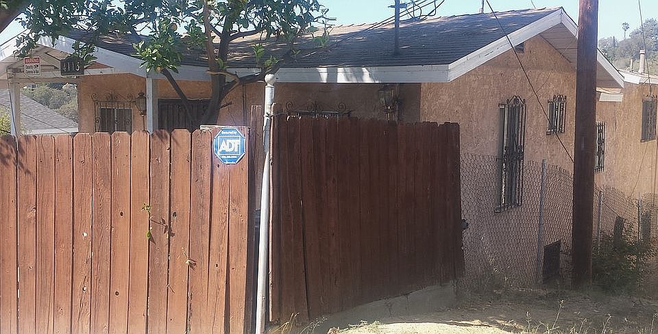 2nd image of 4113 Raynol St