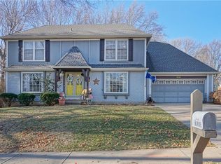 10120 Long St, Lenexa, KS 66215