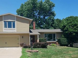 7030 SW Queens Ct, Topeka, KS 66614