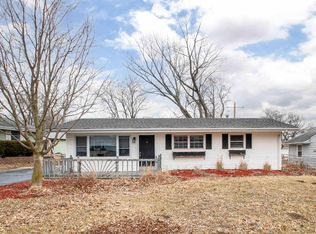 5502 N Hamilton Rd, Peoria, IL 61614