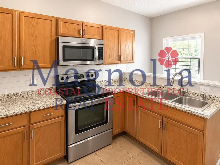 2206 Barnard St — Photo 11