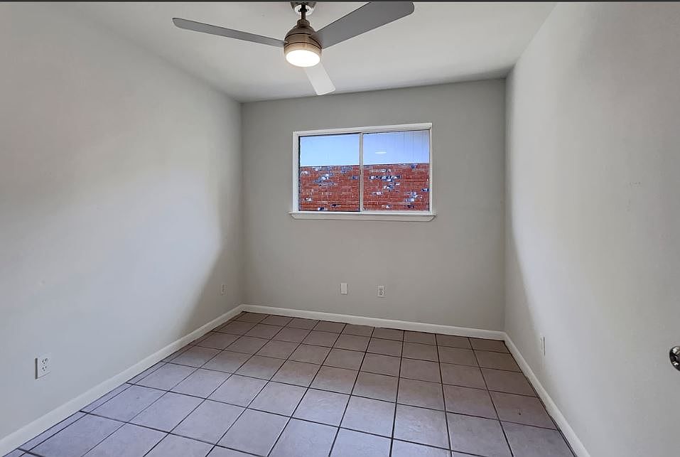 1st image of 5833 Tanglewood Dr