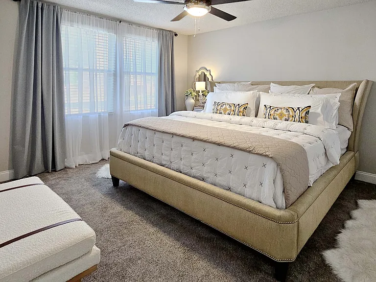 5401 Comanche Wells Dr — Photo 4