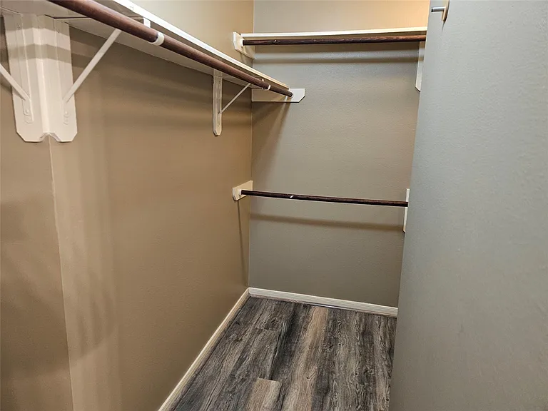 27182 Kings Manor Dr S — Photo 22