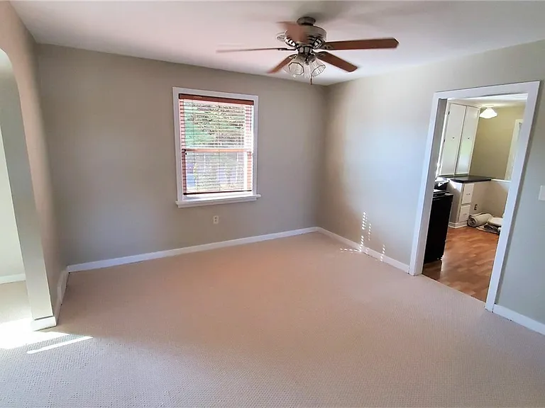 1313 W Main St — Photo 7