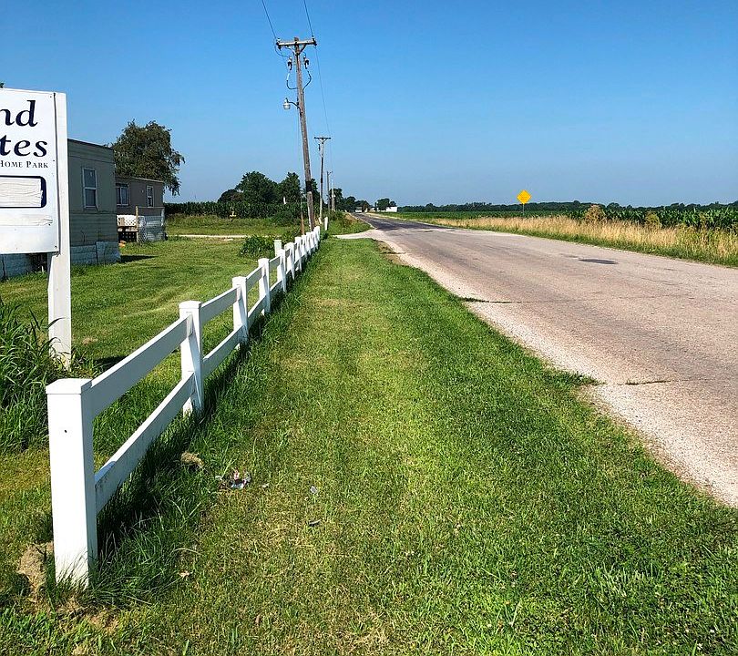 West edge of Lakeland Estates.  To the west is farmland.