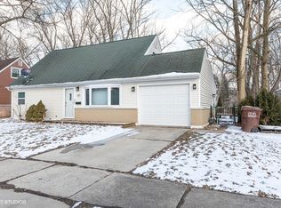 123 Walnut St, Park Forest, IL