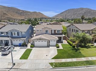 17129 Lacebark St, Fontana, CA 92337