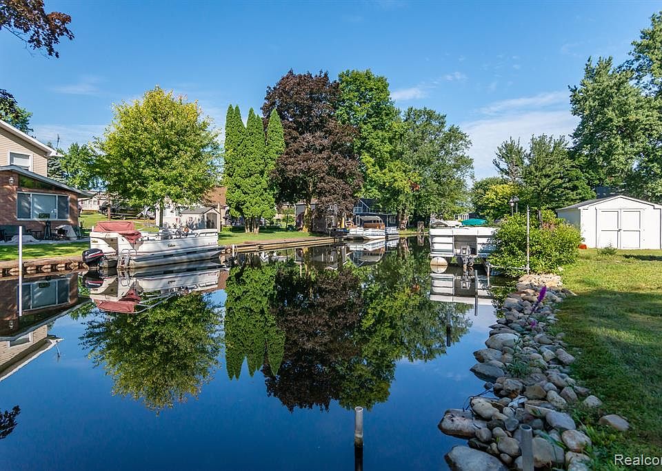 220 Cedar St, Brooklyn, MI 49230 MLS 20221038666 Zillow