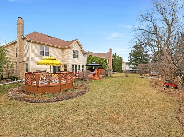 1577 Arquilla Dr, Algonquin, IL 60102