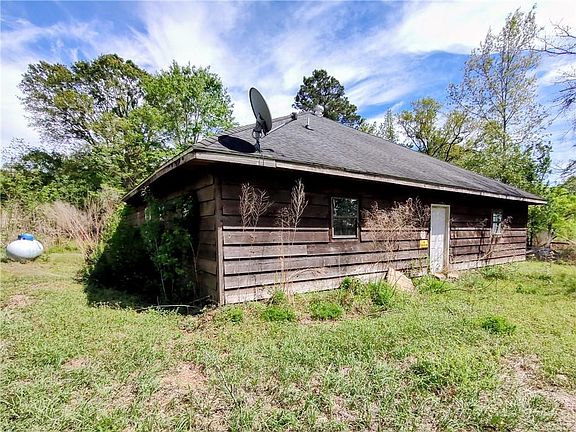 3rd image of 1136 Collins Rd
