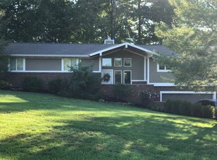 1122 University Dr, Jasper, IN 47546