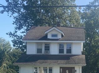 469 Teaneck Rd, Teaneck, NJ 07666