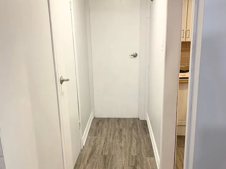 18 Sonnet Ct #BASEMENT — Photo 4